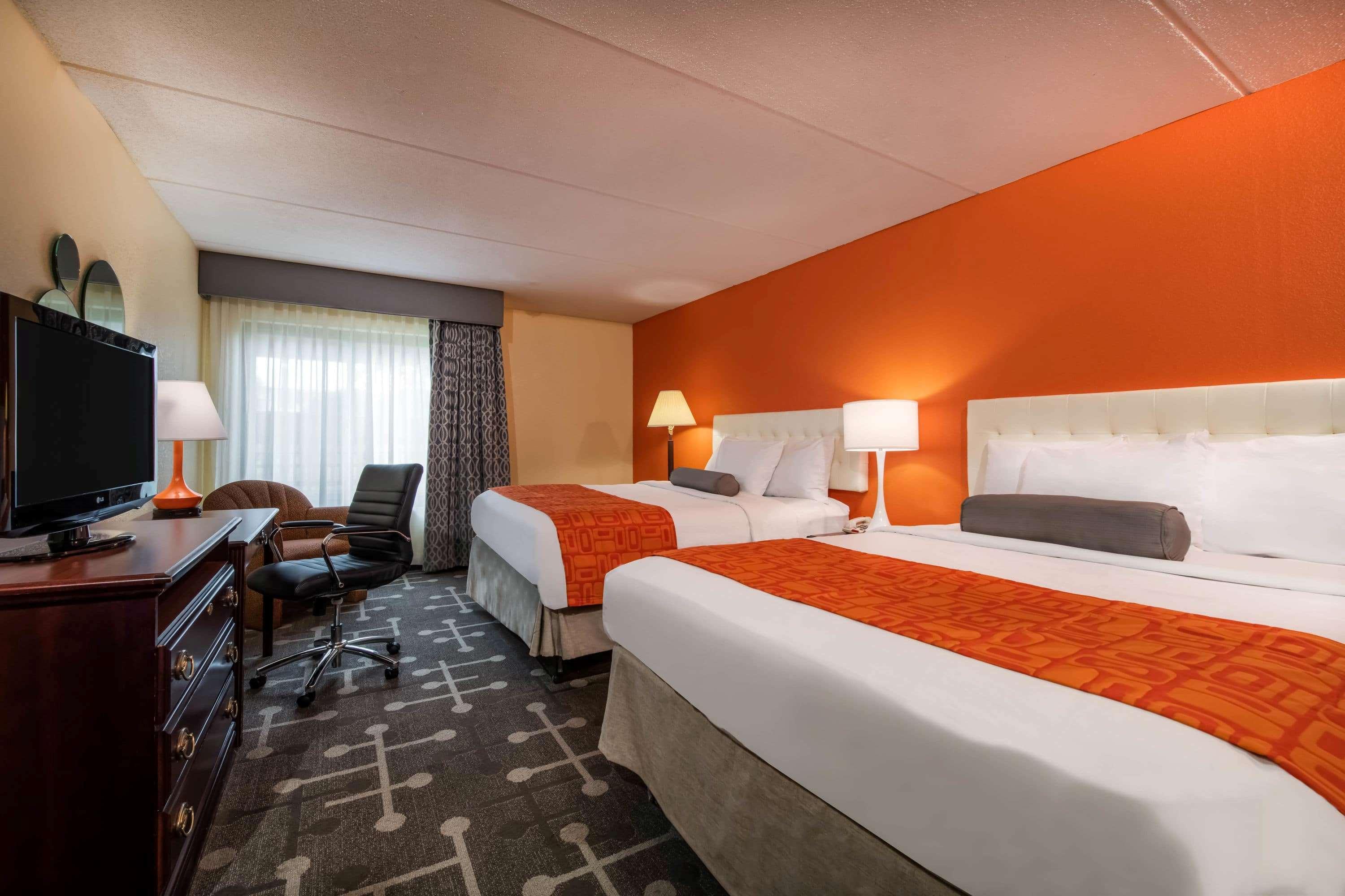 Howard Johnson By Wyndham Hotel 2*