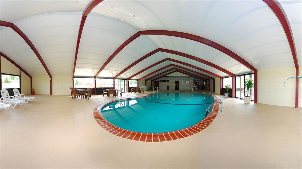 Hotel Howard Johnson By Wyndham 2*