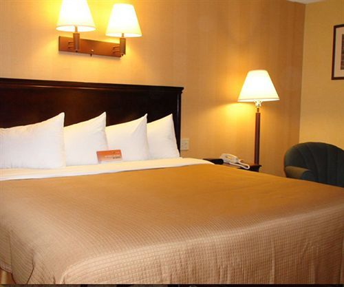 Howard Johnson By Wyndham 2*