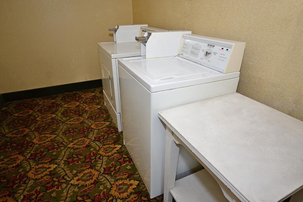 Howard Johnson By Wyndham Hotel 2*