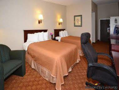 Howard Johnson By Wyndham